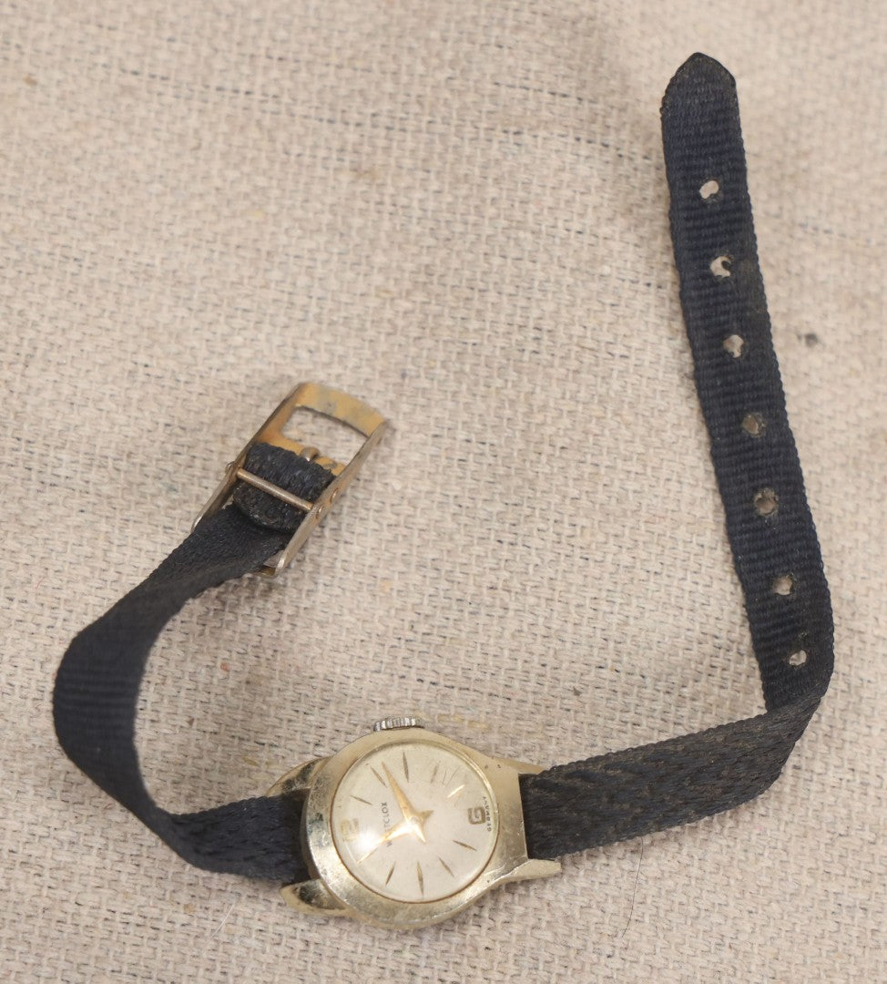 Lot 058 - Grouping Of Nine Vintage Wristwatches For Parts Or Repair Including Besco, Emerson, Rouen, Harmanette, Hanover, Bouquet, And Westclox, Many Swiss Make