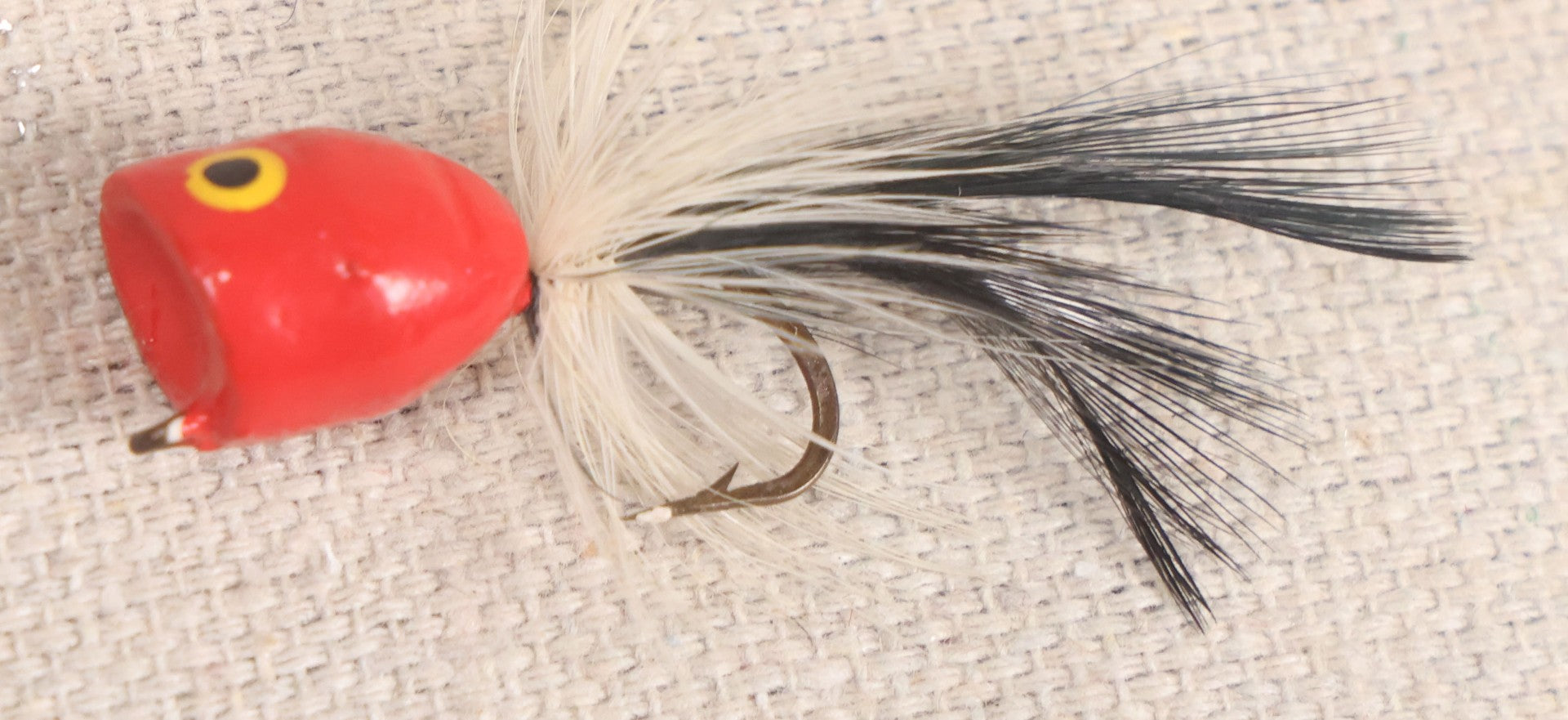 Lot 059 - Grouping Of 12 Vintage Fly Fishing Poppers With Painted Bodies And Feather Tails