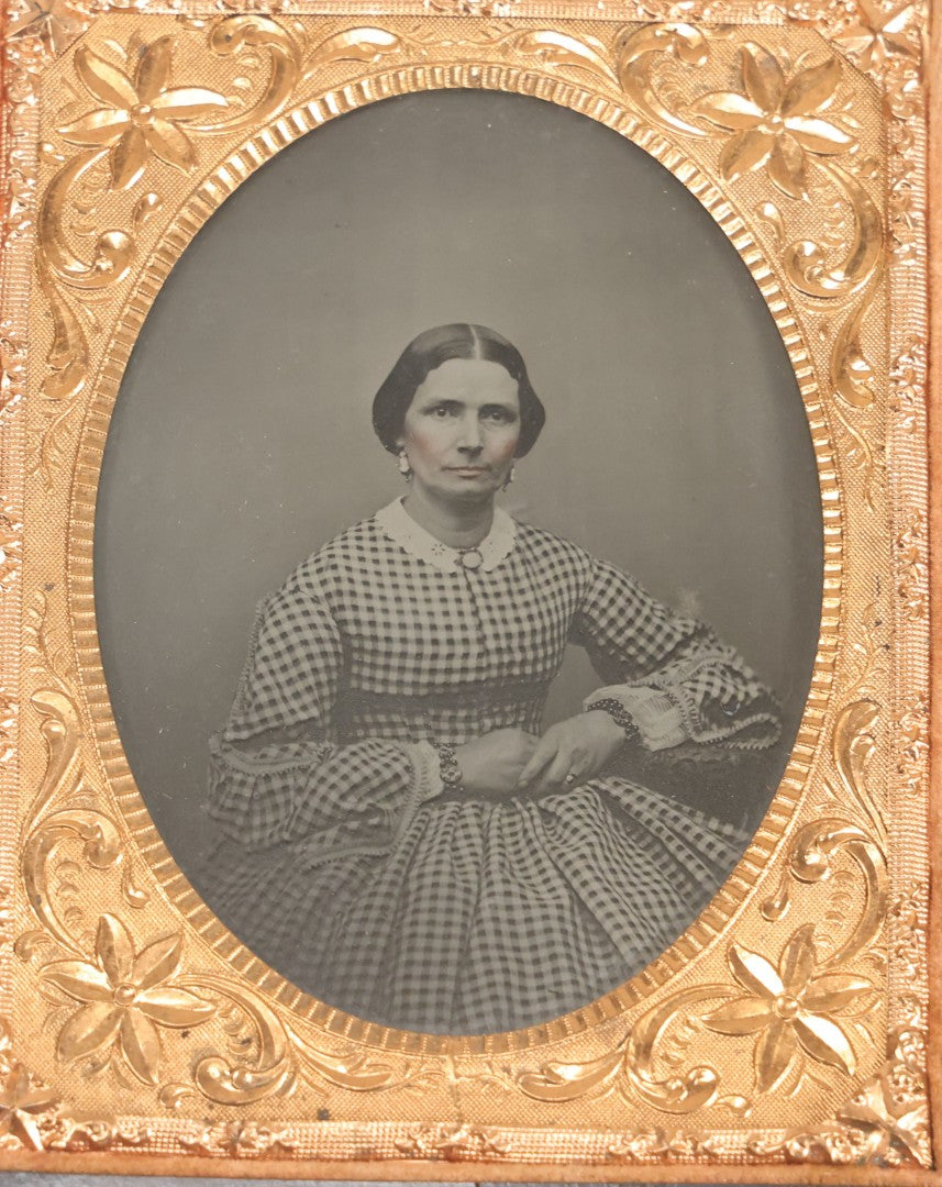 Lot 067 - Pair Of Antique 1/4th Plate Ambrotype Photographs, Married Couple, In Double Thermoplastic Union Case By S. Peck & Co. With Scroll And Medallion Design