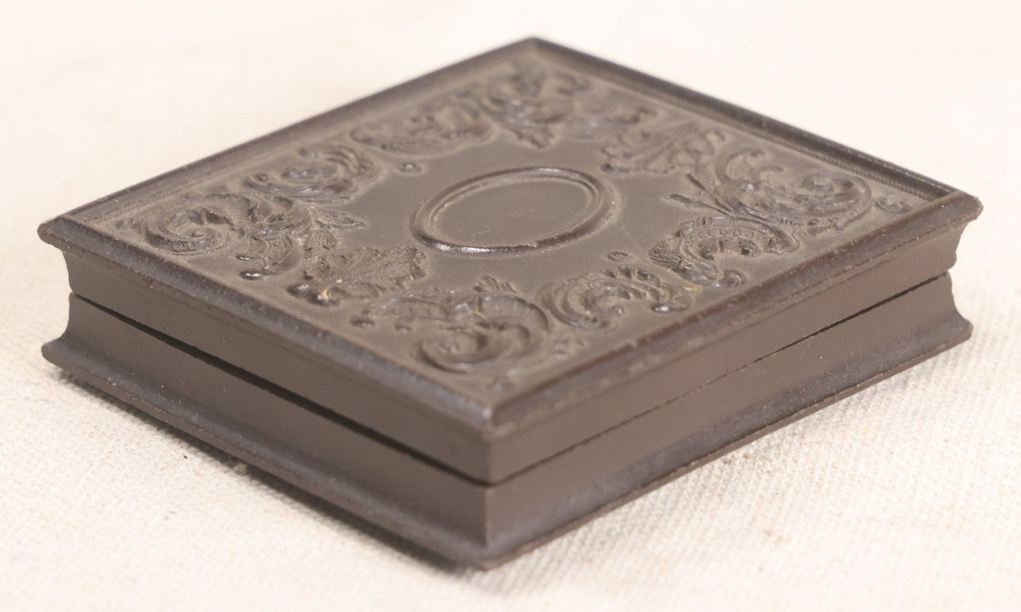 Lot 068 - Pair Of Antique 1/6th Plate Spherotype Ambrotype Photographs By C.L. Howe, Married Couple, In Double Thermoplastic Union Case By A.P. Critchlow & Co.