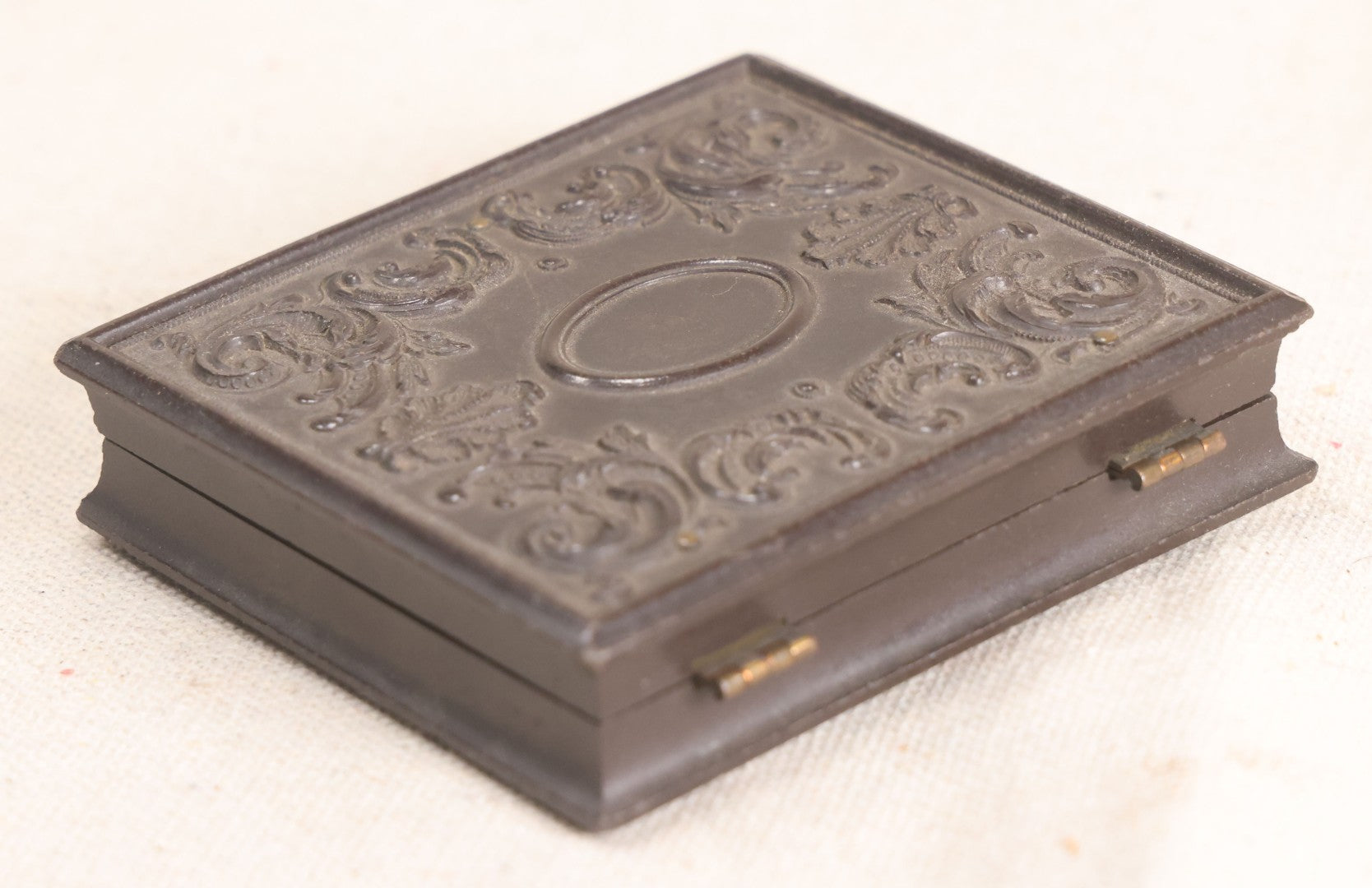 Lot 068 - Pair Of Antique 1/6th Plate Spherotype Ambrotype Photographs By C.L. Howe, Married Couple, In Double Thermoplastic Union Case By A.P. Critchlow & Co.