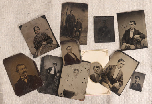Lot 089 - Grouping Of 11 Antique Tintype Photographs, Portraits Of Men And Women In Various Sizes