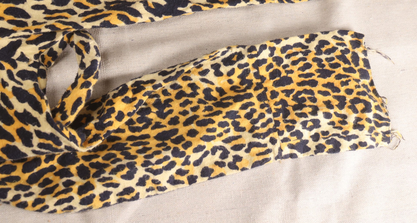 Lot 224 - Vintage Two-Piece Leopard Print Child's Halloween Costume With Attached Tail And Separate Hood