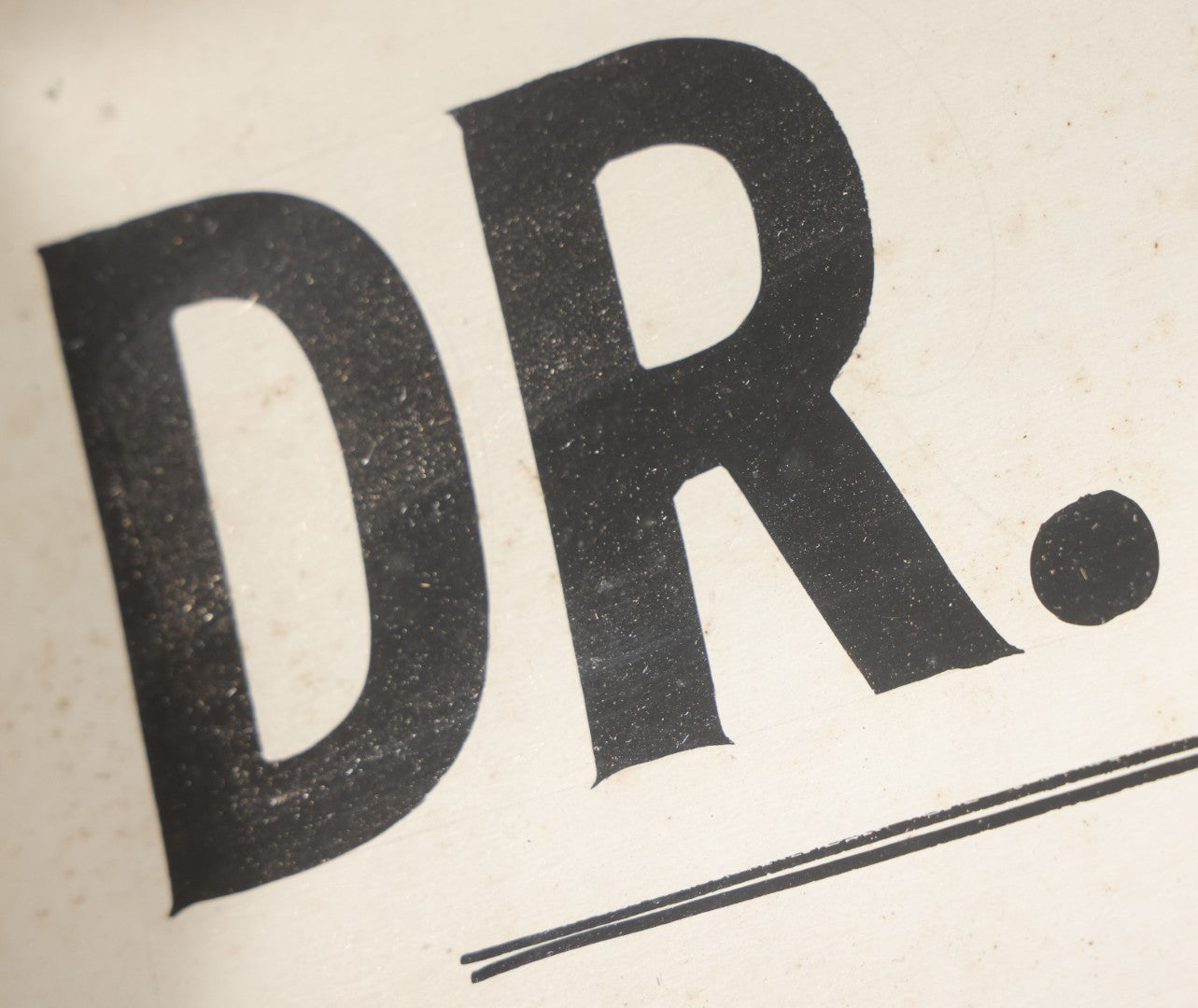 Lot 011 - Antique Hand-Painted Paper Sign, "Dr. Davis / Surgeon Dentist," Black On White, In Carved Wood Frame