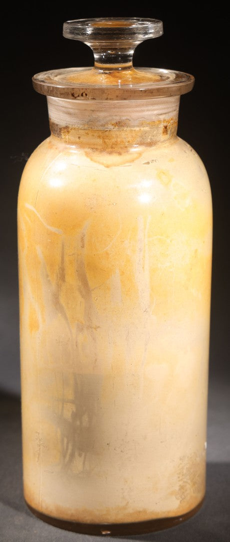 Lot 016 - Antique Apothecary Glass Jar, "P. Zingiber" (Powdered Ginger), Reverse-Painted Gold Glass Label, Glass Stopper, Manufactured By Whitall Tatum Company, U.S.A..