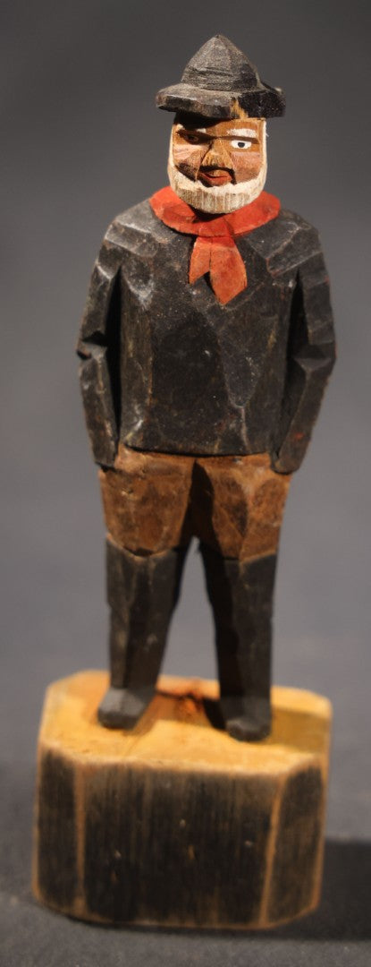 Lot 034 - Grouping Of Eight Vintage Folk Art Hand-Carved And Painted Wooden Figures In Traditional Dress