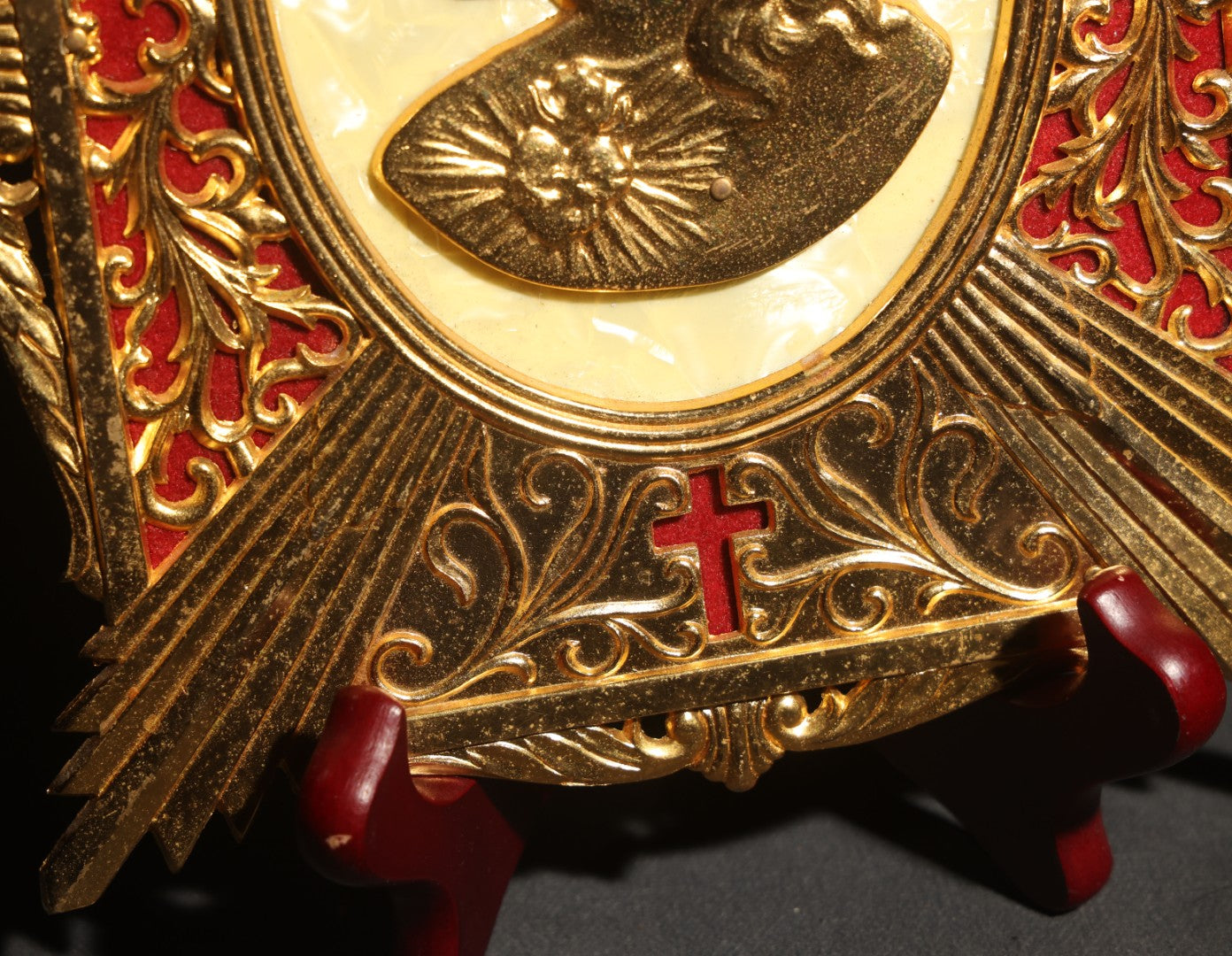 Lot 073 - Vintage Gold-Toned Metal Wall Plaque With Sacred Heart Of Jesus Profile Relief, Red Velvet Backing, Scrollwork Frame, Original Tag