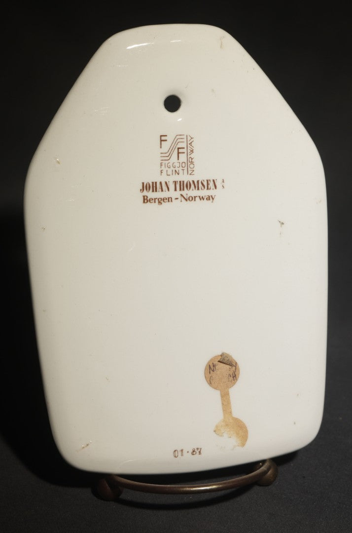 Lot 075 - Vintage Figgjo Flint Porcelain Wall Plaque, "Seim Kyrkje" ("Seim Church") 1877, Johan Thomsen, Bergen, Norway, 1987