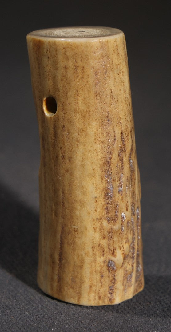 Lot 080 - Vintage Carved Antler Pendant With Owl Face In Relief