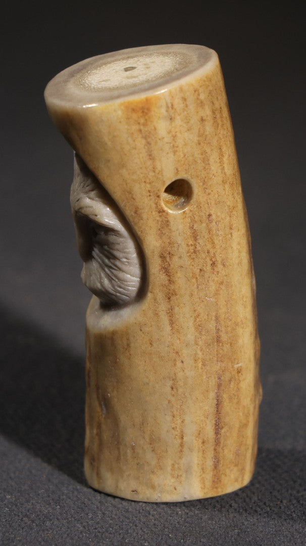 Lot 080 - Vintage Carved Antler Pendant With Owl Face In Relief