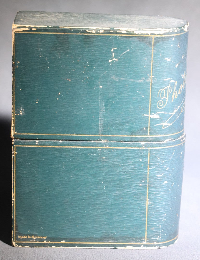 Lot 109 - Antique Green Leatherette-Covered "Photographs" Cabinet Card Book Form Storage Box With Gold-Stamped Lettering And Ruled Lines
