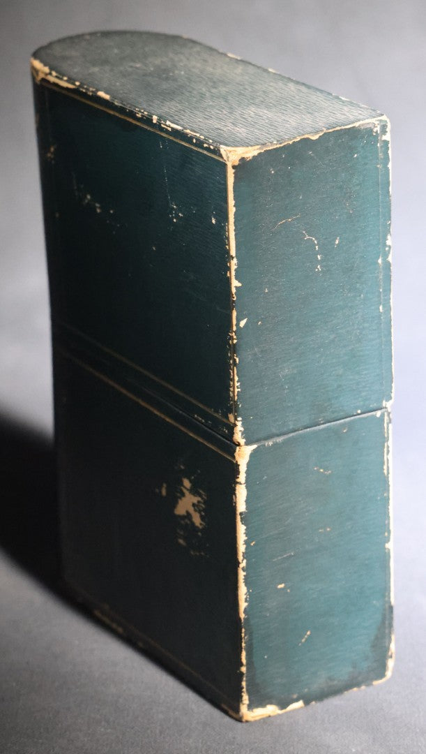 Lot 109 - Antique Green Leatherette-Covered "Photographs" Cabinet Card Book Form Storage Box With Gold-Stamped Lettering And Ruled Lines