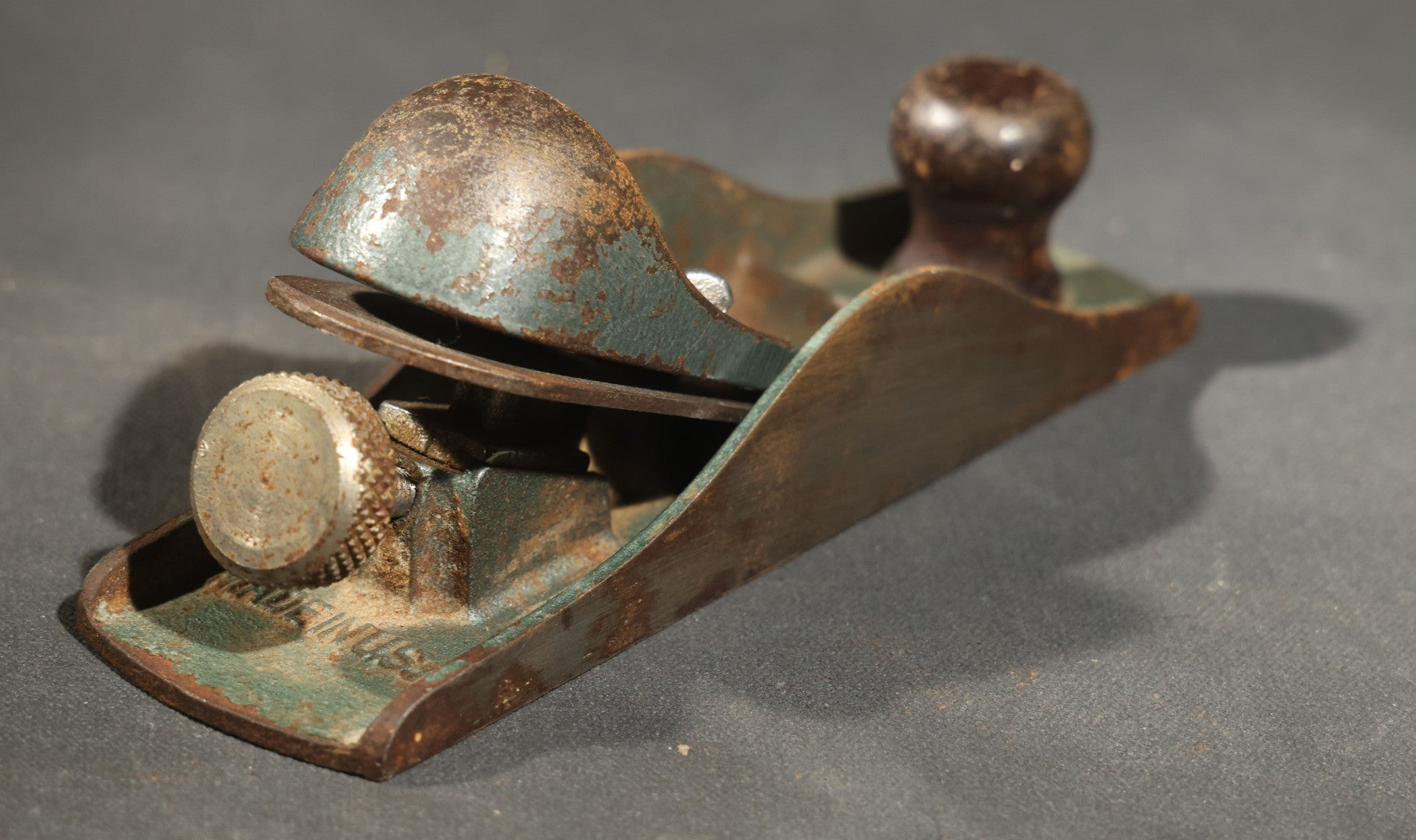 Trio of Vintage and Antique Stanley and Unbranded Metal Block Planes Including Stanley No. 220, Stanley Patent 2-18-13, and Made in U.S.A. Example