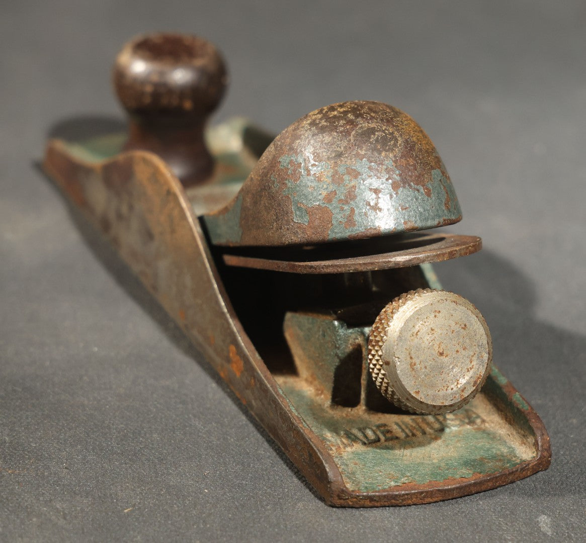 Trio of Vintage and Antique Stanley and Unbranded Metal Block Planes Including Stanley No. 220, Stanley Patent 2-18-13, and Made in U.S.A. Example