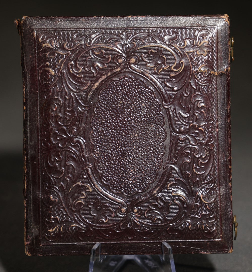 Antique 1/6th Plate Daguerreotype Photograph of a Young Woman with Brooch, Photographed by Chase, 175 Washington Street, in Half Leatherette Union Case