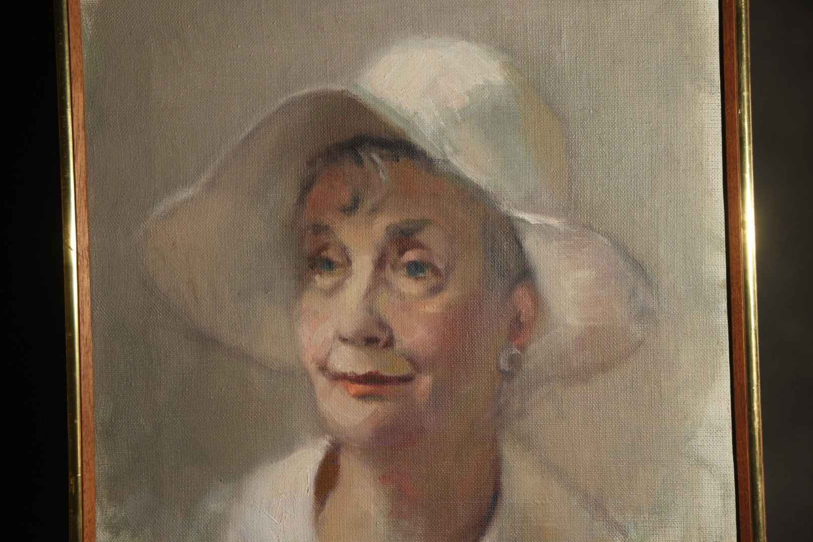 Vintage Oil Painting on Canvas, Portrait of an Elderly Woman in Wide-Brimmed Hat, Signed "Susanne" (Susanne Forestieri), Dated 1974, in Frame