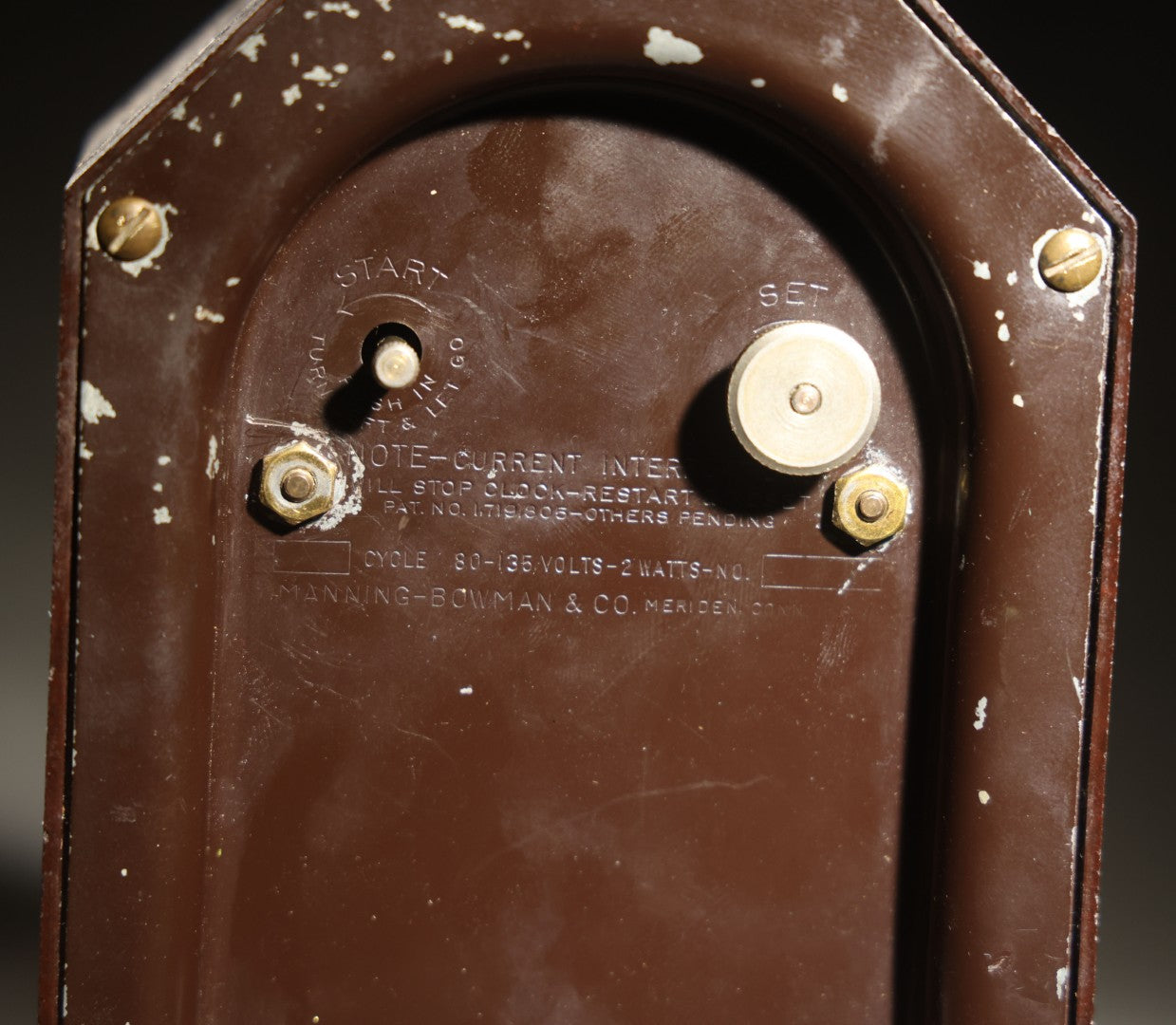 Vintage Manning-Bowman Bakelite Electric Mantle Clock, Octagonal Face, Working, Manufactured by Manning-Bowman & Co., Meriden, Connecticut