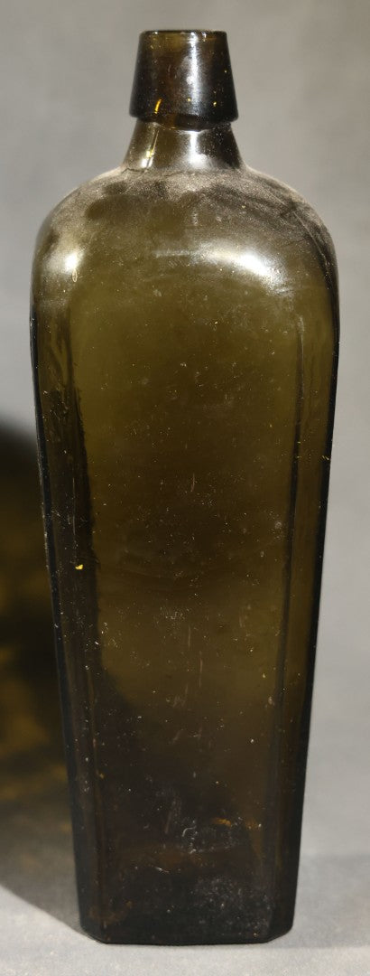 Grouping of Five Antique Case Bottles, Olive Green and Amber Glass, Tapered Square Form, Possible Gin Bottles, 19th Century & 20th century