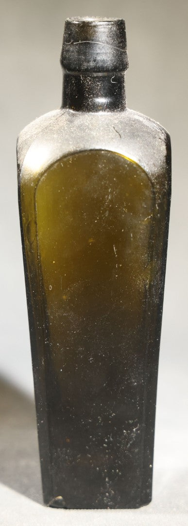 Grouping of Five Antique Case Bottles, Olive Green and Amber Glass, Tapered Square Form, Possible Gin Bottles, 19th Century & 20th century
