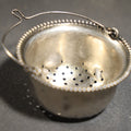 Lot 032 - Vintage Sterling Silver Tea Strainer with Beaded Edge, Approximately 0.5 Troy Ounces, 2" W