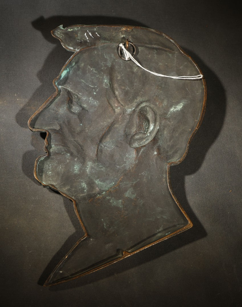 Vintage cast metal Abraham Lincoln Profile Bust Relief Wall Plaque, Bearded Portrait Facing Right