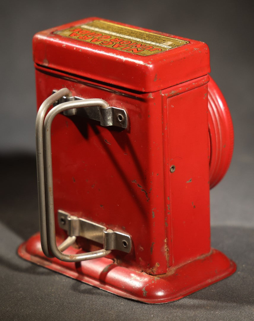Vintage Niagara Junior Guide Red Metal Flashlight, Patented 1933, Niagara Searchlight Co., Niagara Falls, New York, Untested