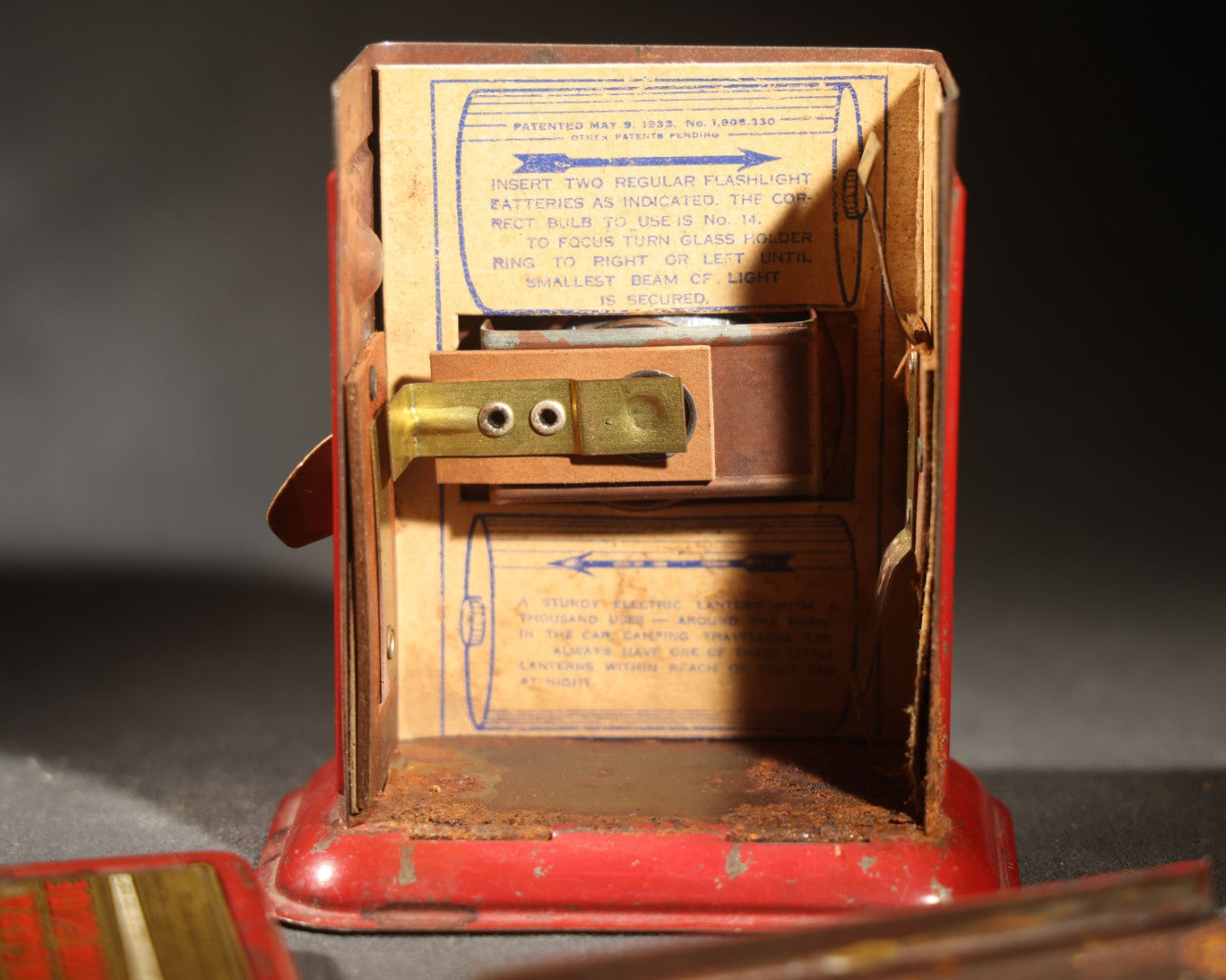 Vintage Niagara Junior Guide Red Metal Flashlight, Patented 1933, Niagara Searchlight Co., Niagara Falls, New York, Untested