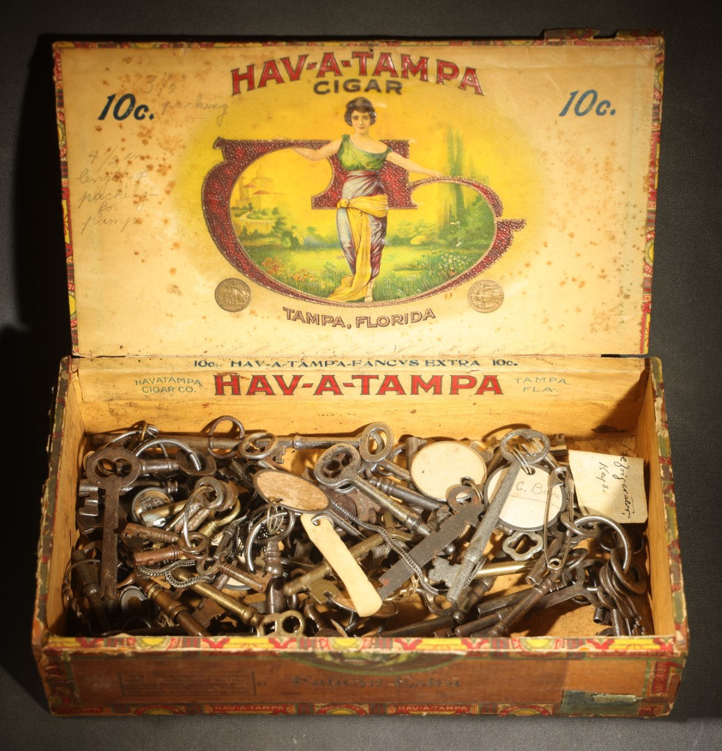 Vintage HAV-A-TAMPA 10 Cent Cigar Box Filled with Skeleton Keys, Tampa, Florida, As Found