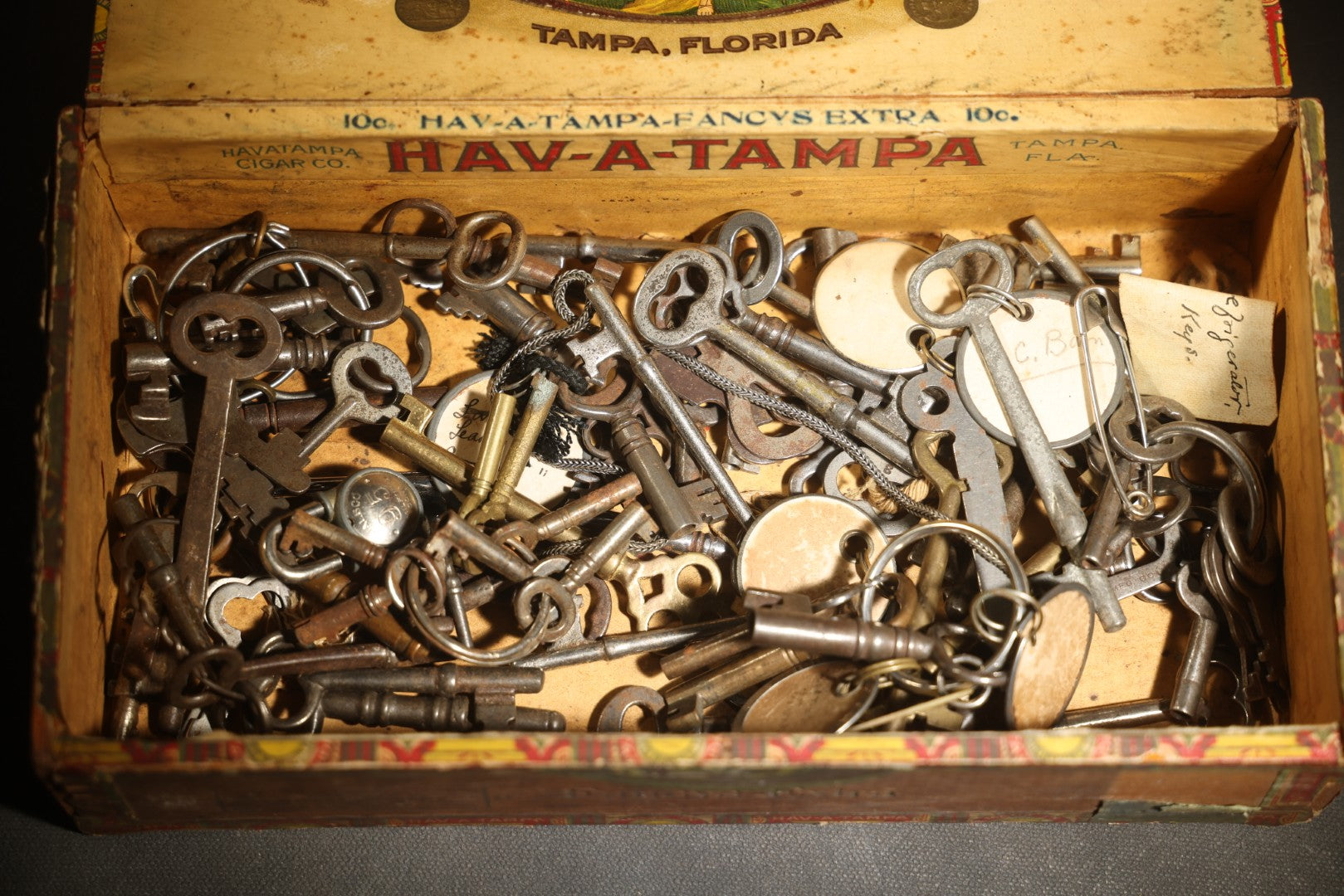 Vintage HAV-A-TAMPA 10 Cent Cigar Box Filled with Skeleton Keys, Tampa, Florida, As Found