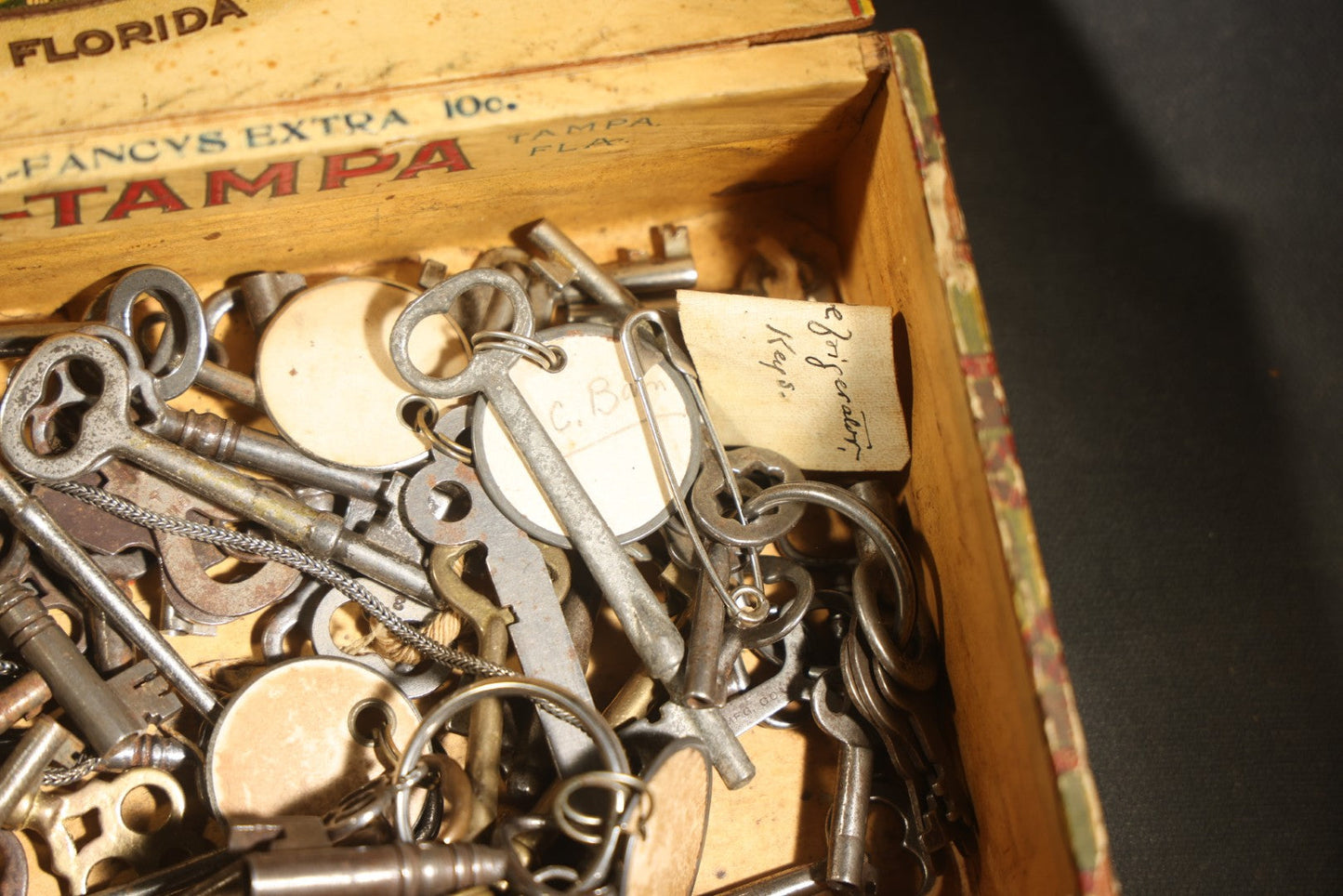 Vintage HAV-A-TAMPA 10 Cent Cigar Box Filled with Skeleton Keys, Tampa, Florida, As Found