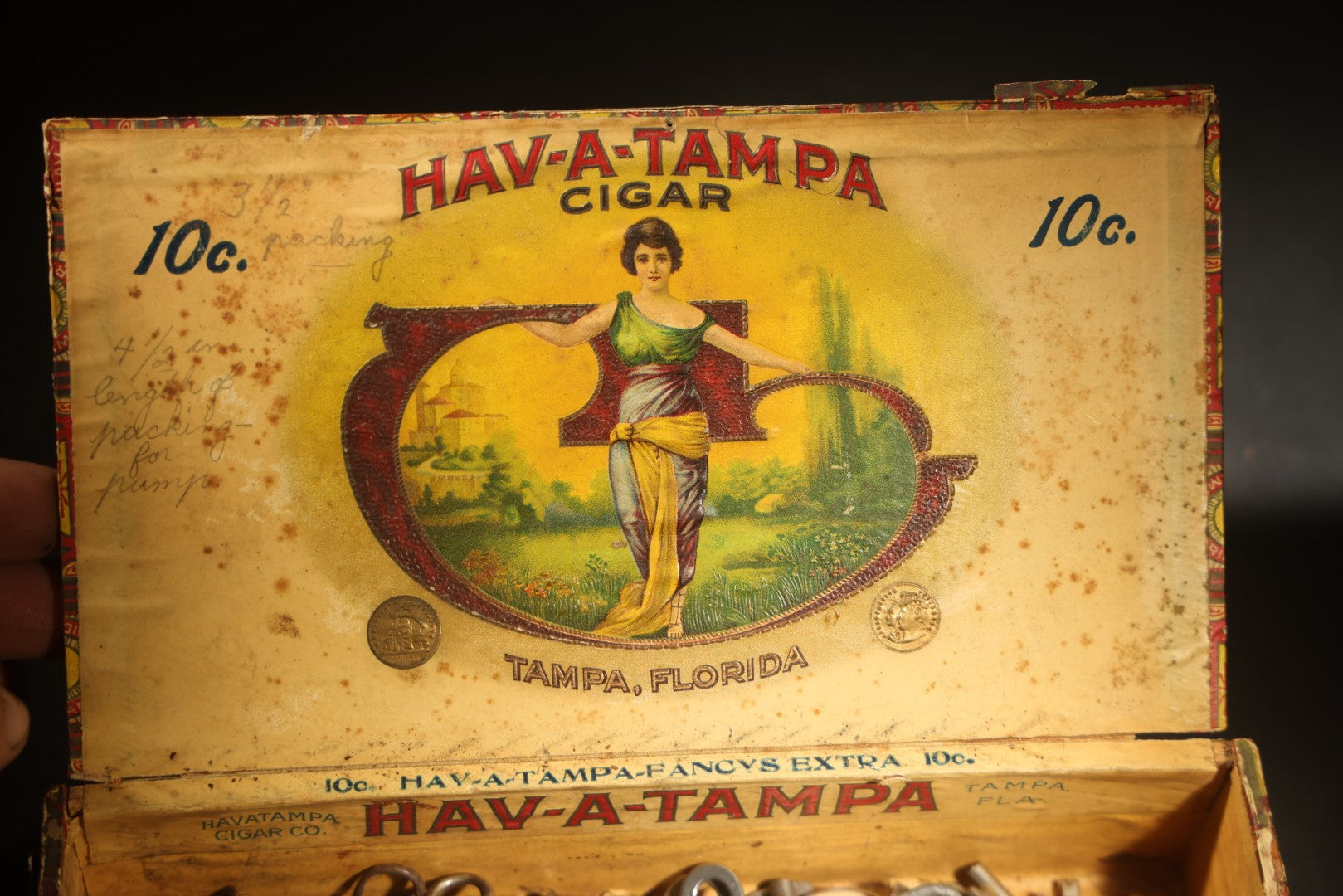 Vintage HAV-A-TAMPA 10 Cent Cigar Box Filled with Skeleton Keys, Tampa, Florida, As Found