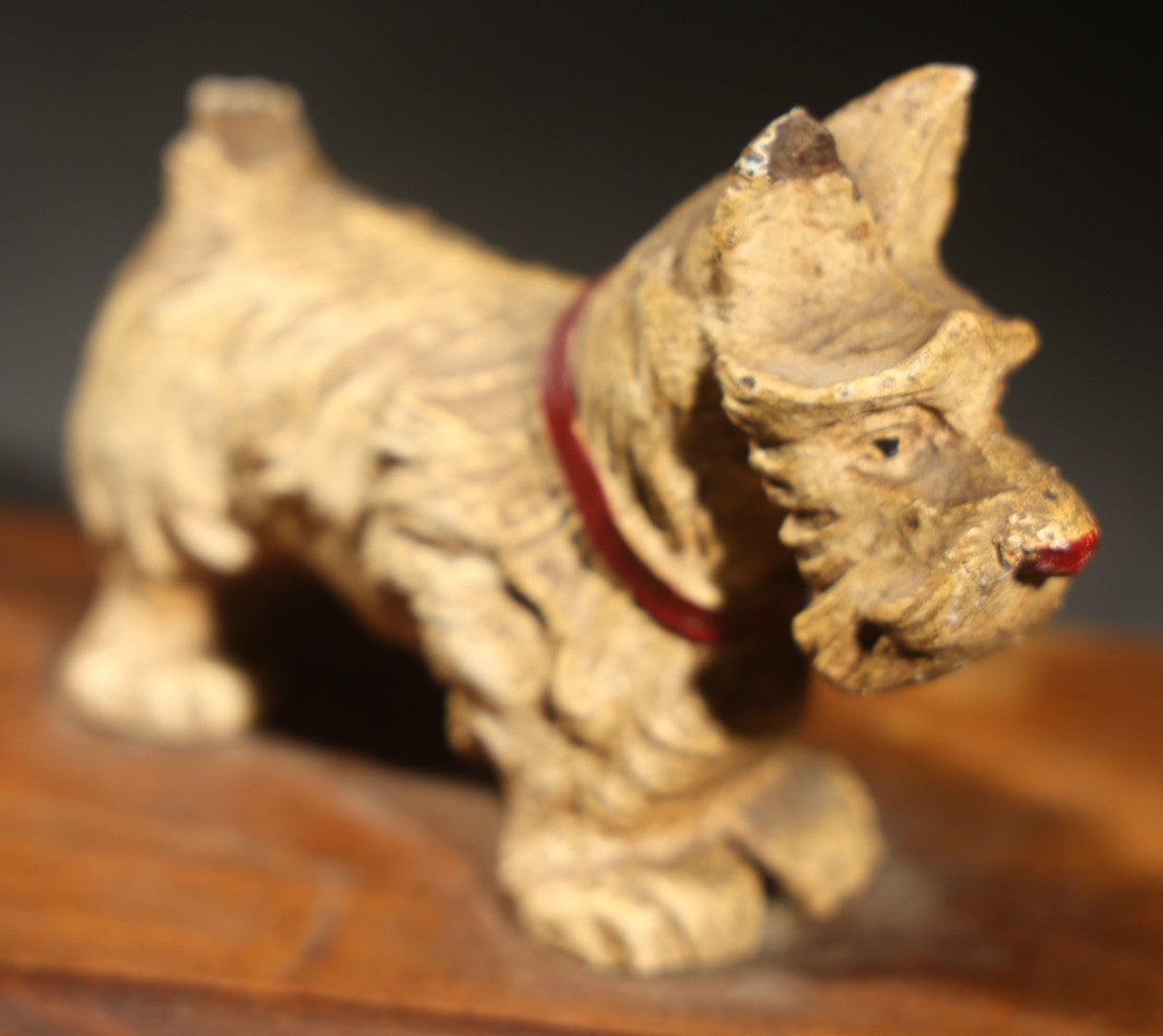 Vintage Composite Scottie Dog Figural Pen Stand with Wooden Base and Metal Pen Holder, note damaged tail