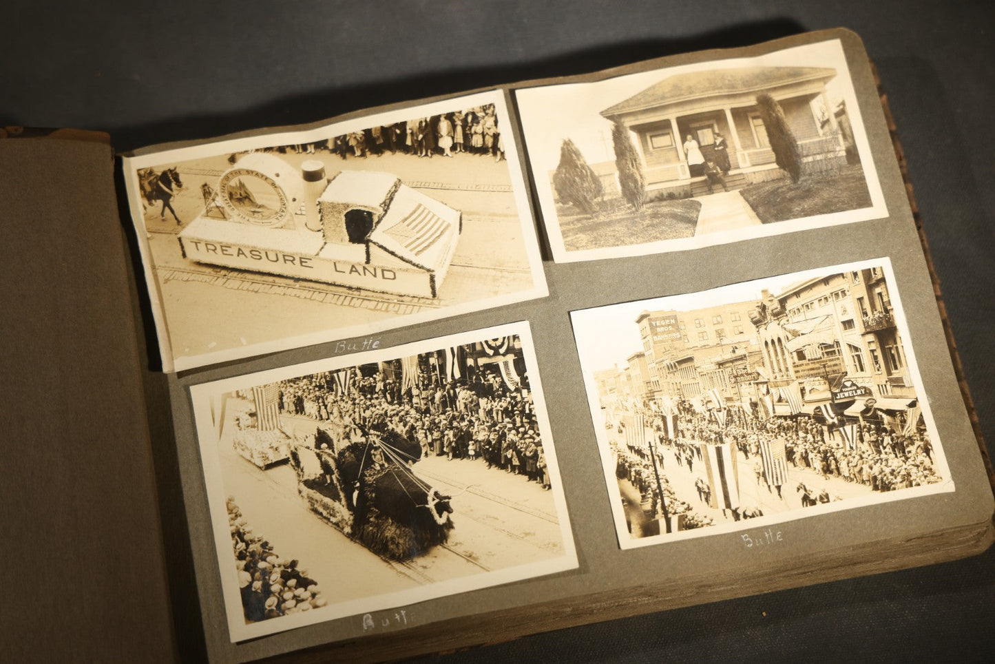 Antique Snapshot Photo Album Containing 200+ Snapshot Photographs, California Road Trip and Cross Country Travel Including Los Angeles, San Francisco, Catalina Island, Washington D.C., Niagara Falls, 1926-1930