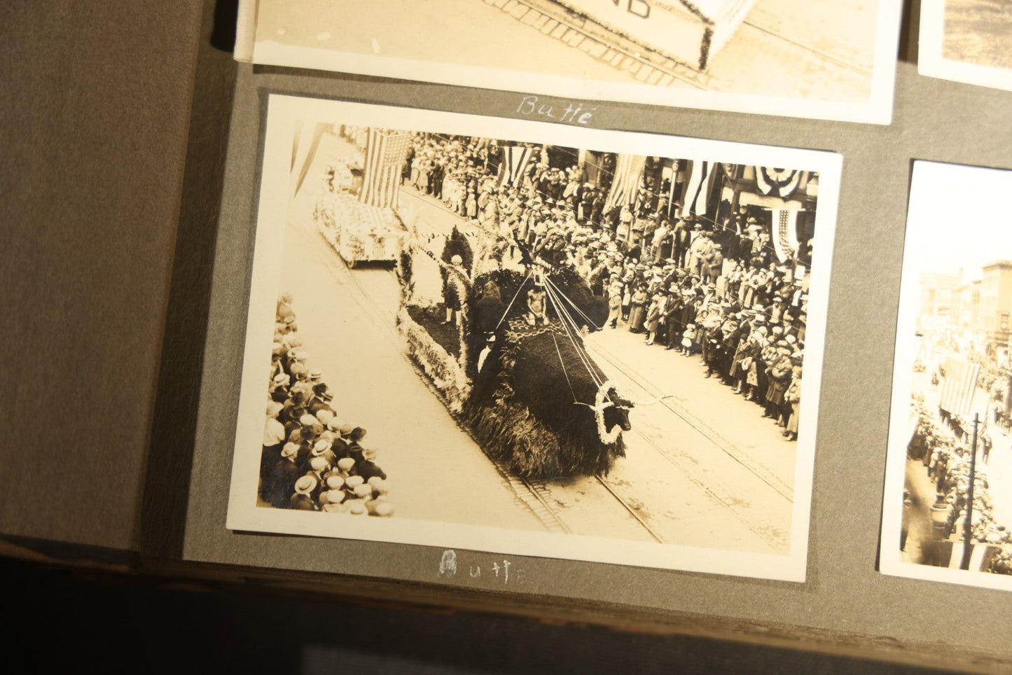 Antique Snapshot Photo Album Containing 200+ Snapshot Photographs, California Road Trip and Cross Country Travel Including Los Angeles, San Francisco, Catalina Island, Washington D.C., Niagara Falls, 1926-1930