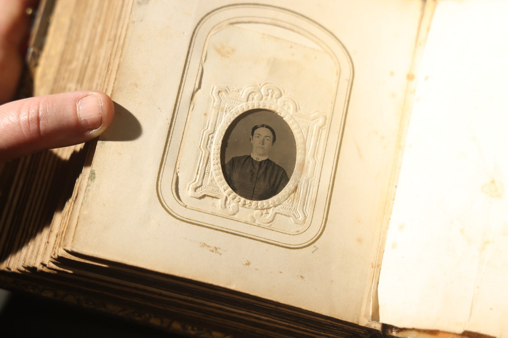 Antique Portrait Photo Album Containing 32 Tintype Photographs and 11 Carte de Visite C.D.V. Photographs, Leather Binding with Gauffered Edges, manufactured by Altemus & Co., Philadelphia, circa 1860s