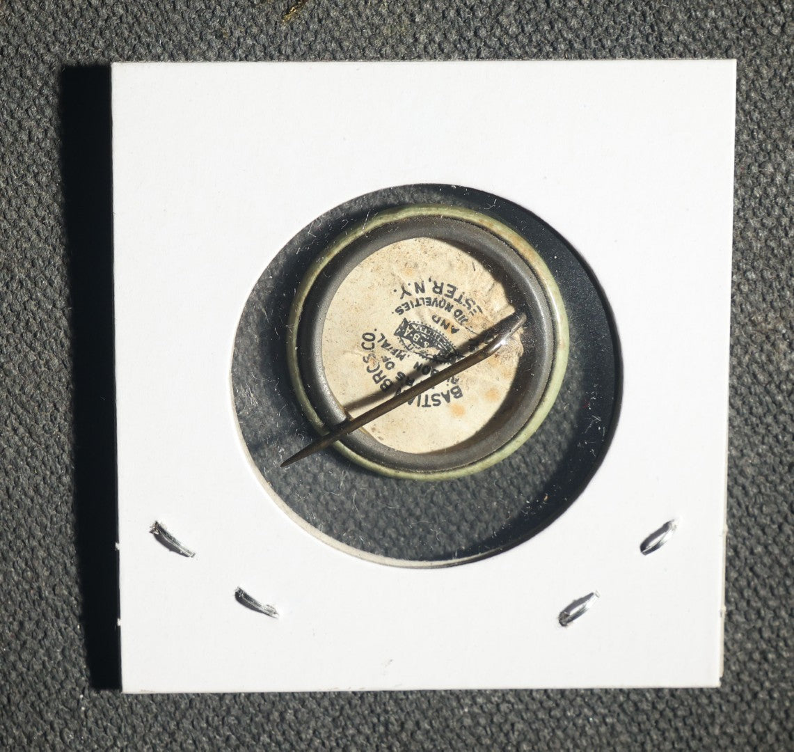 Four Buttons, Chauffer License State of Oregon 1949, Fin and Feathre Club of Wellesley and Natick Mass 1977, Sterling Range, and "45"