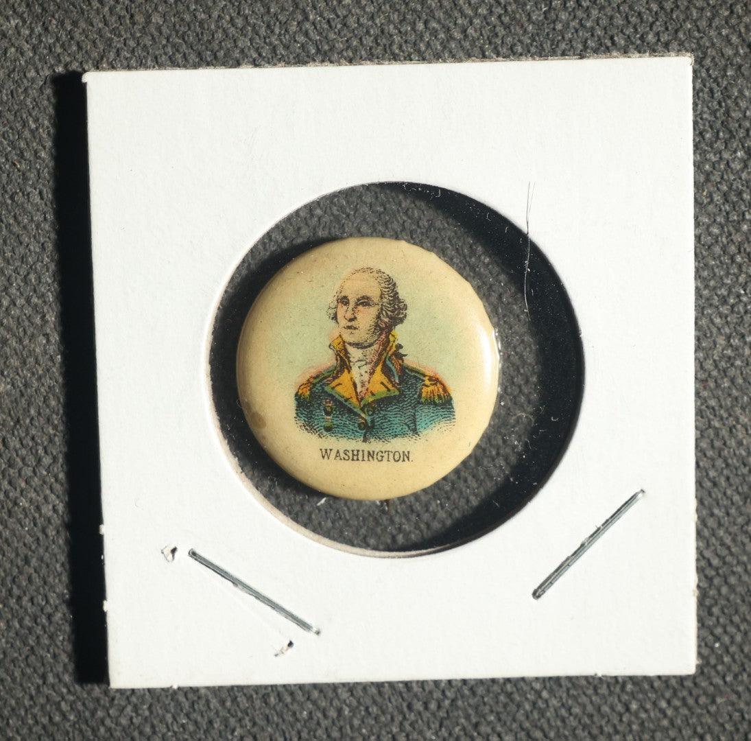 Trio of George Washington Items Including Two Pins and Bicentennial Coin
