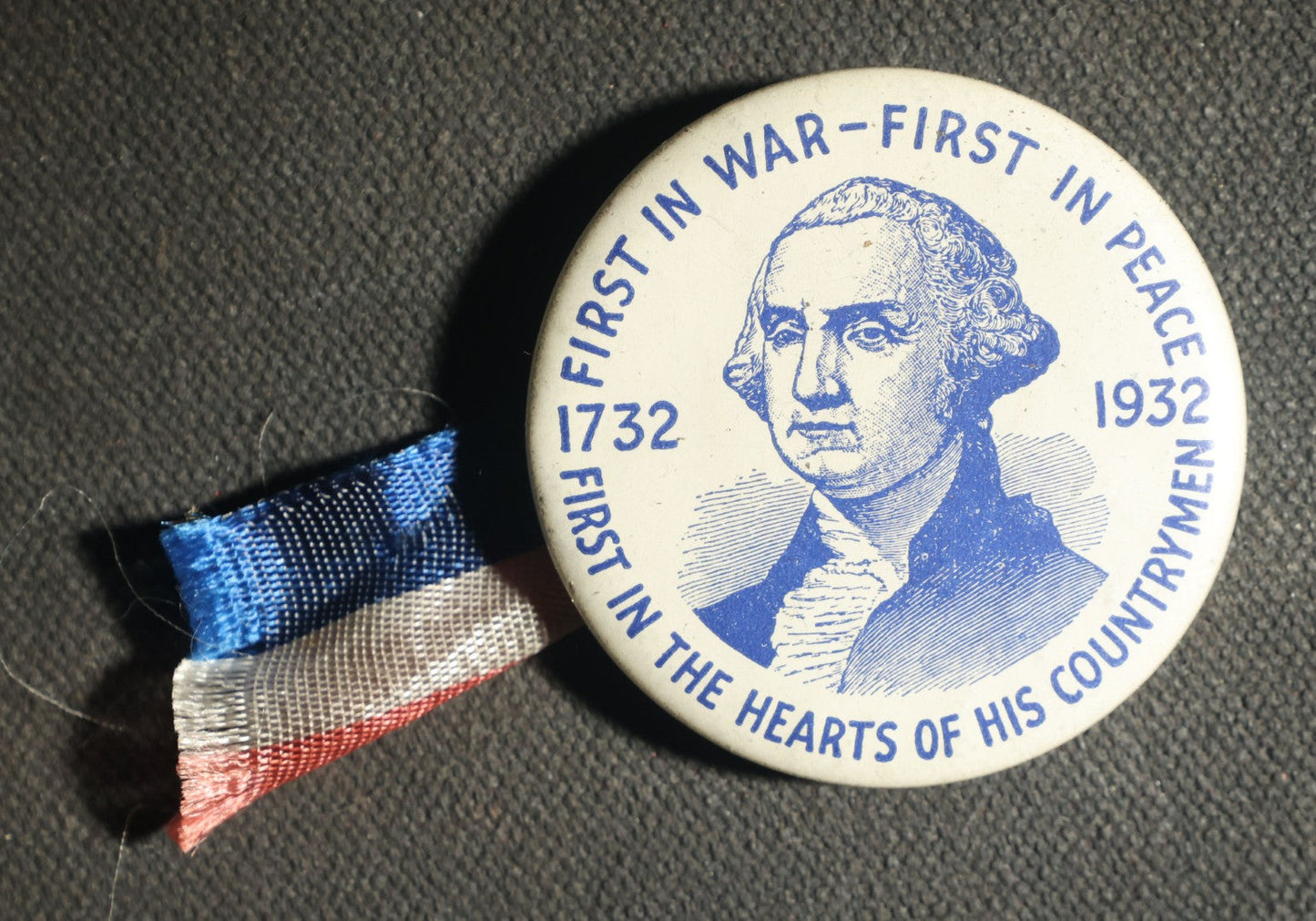 Trio of George Washington Items Including Two Pins and Bicentennial Coin