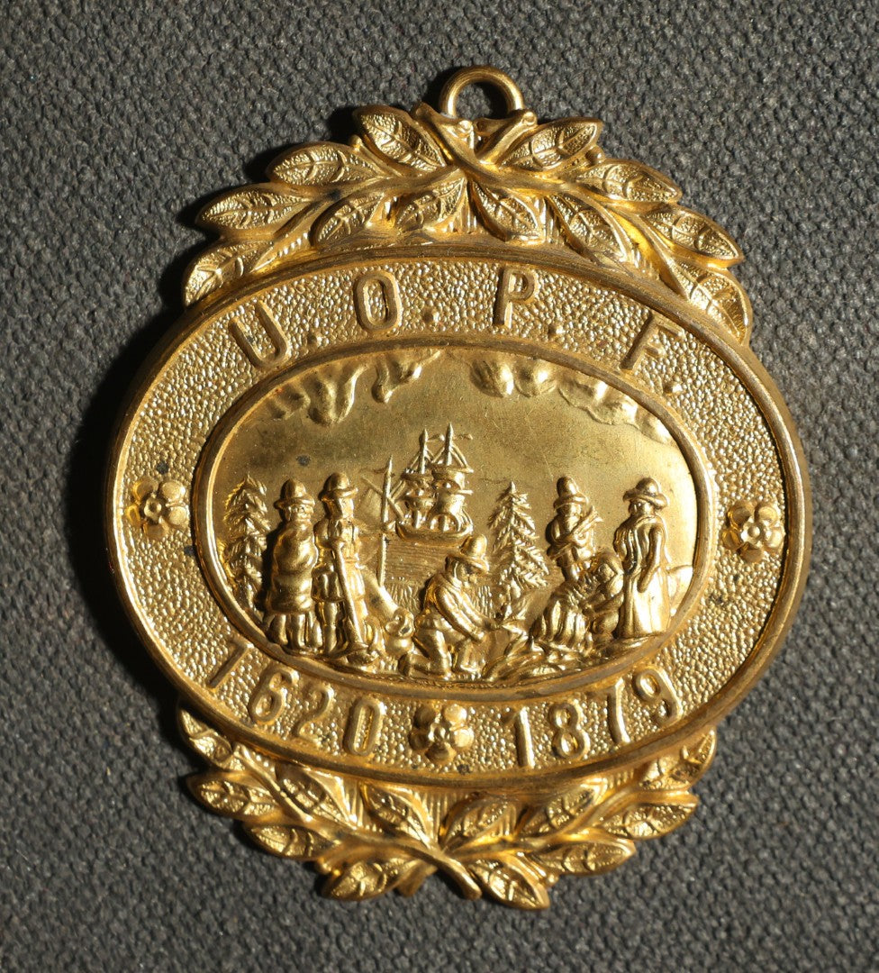 United Order of Pilgrim Fathers 1620-1879 Brass Badge