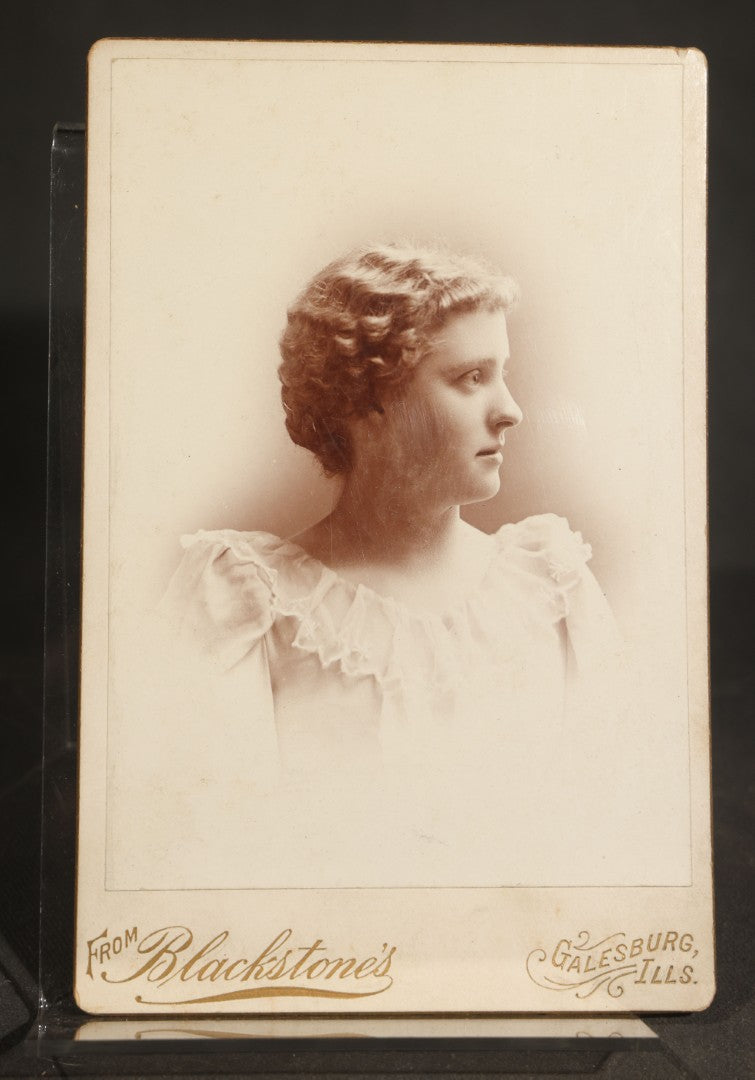 Grouping of 11 Antique Cabinet Card Photographs of Men and Women including Blackstone's of Galesburg, Illinois