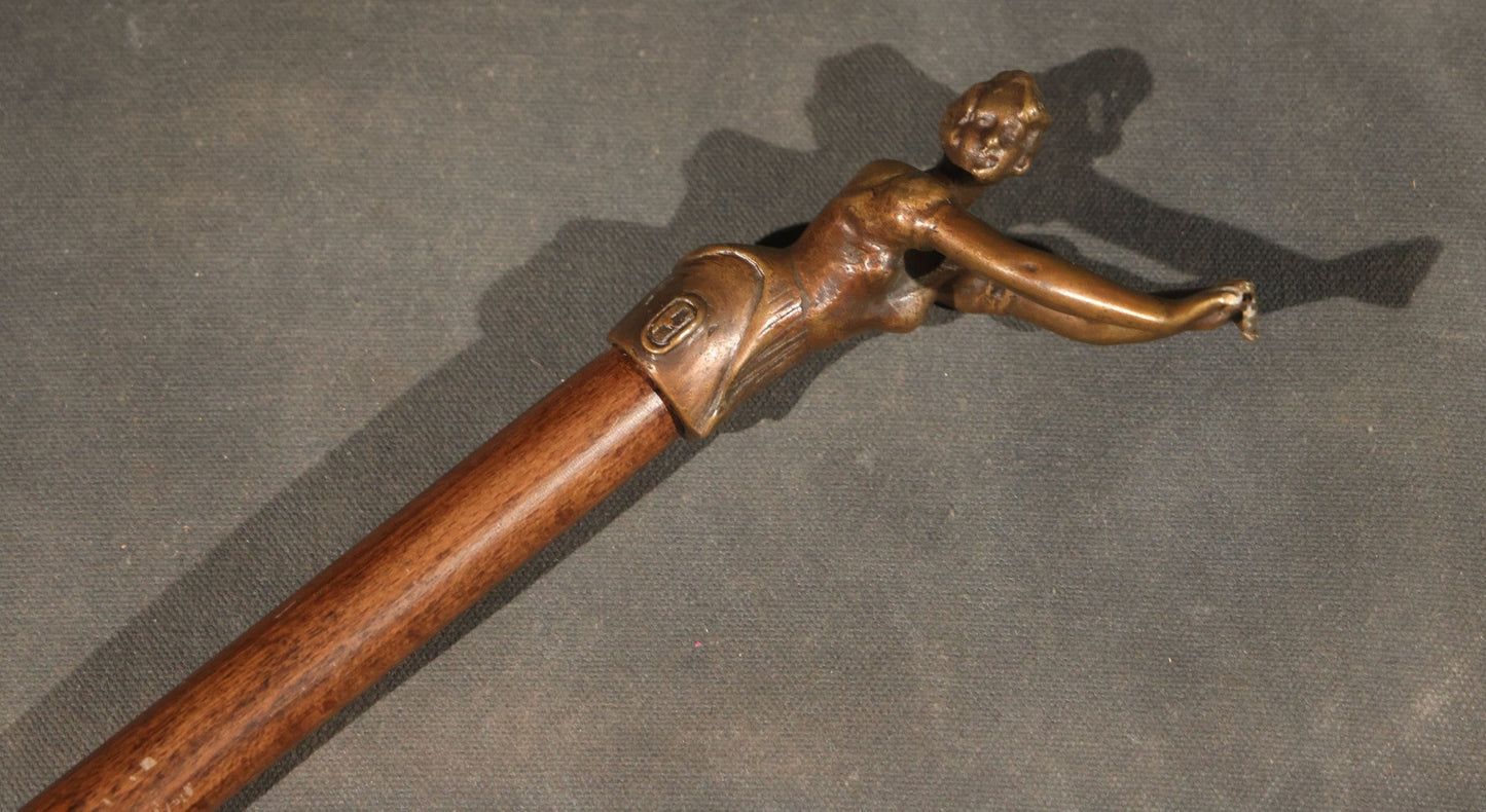 Modern Figural Lost Wax Cast Bronze and Beechwood Walking Cane with "Woman Swimmer" Handle, Manufactured by Tienda de Bastones, Spain