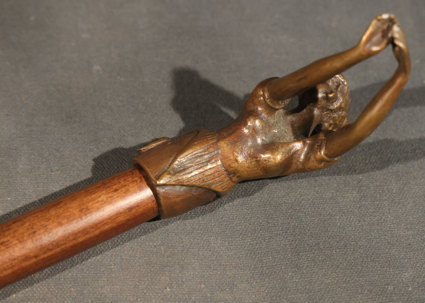 Modern Figural Lost Wax Cast Bronze and Beechwood Walking Cane with "Woman Swimmer" Handle, Manufactured by Tienda de Bastones, Spain
