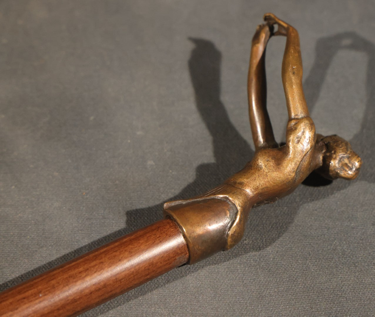 Modern Figural Lost Wax Cast Bronze and Beechwood Walking Cane with "Woman Swimmer" Handle, Manufactured by Tienda de Bastones, Spain