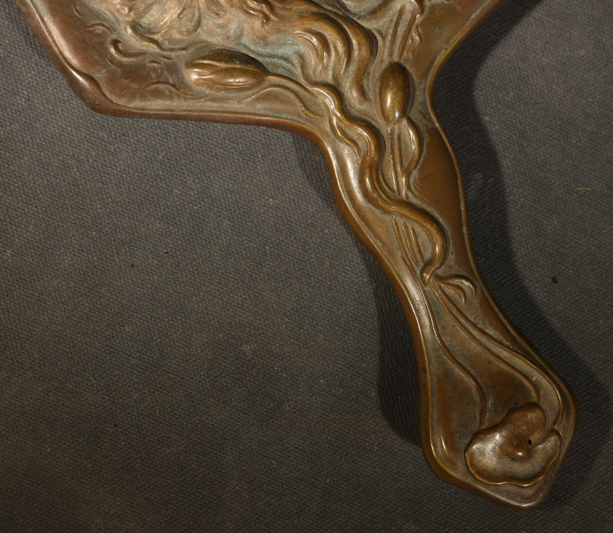 Antique Art Nouveau Repoussé Copper Hand Mirror with Woman and Water Lily Motif, note Mirror in Poor Condition