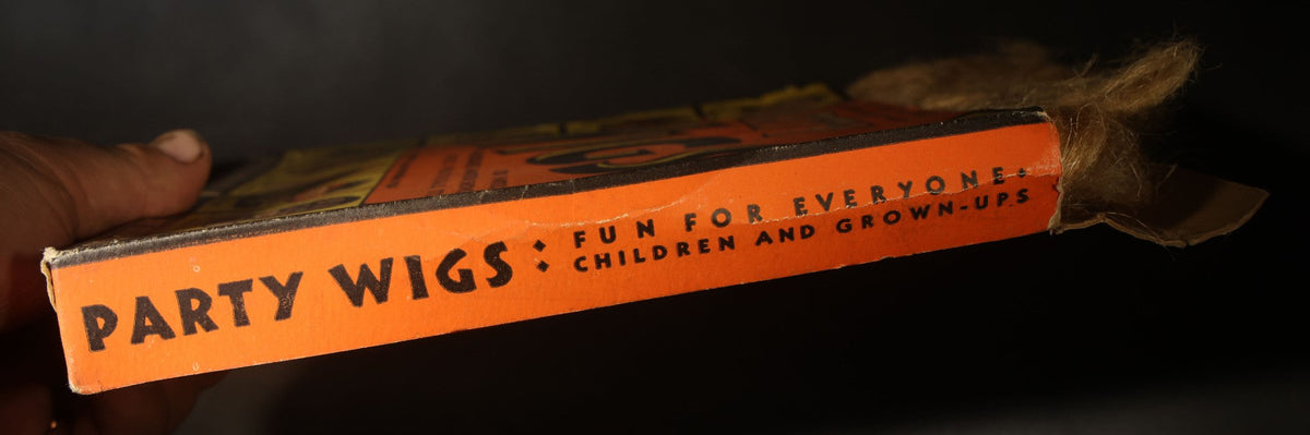 Lot 041 - Vintage Halloween 