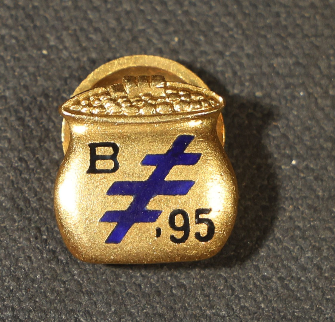 Grouping of Eight Antique Knights Templar Pins and Badges Including Joseph Warren Commandery K.T. Boston, Olivet Commandery K.T. Lynn, Worcester County Commandery K.T., Mt. Calvary Commandery Omaha, Nebraska, and St. Johns No. 1 Providence, RI