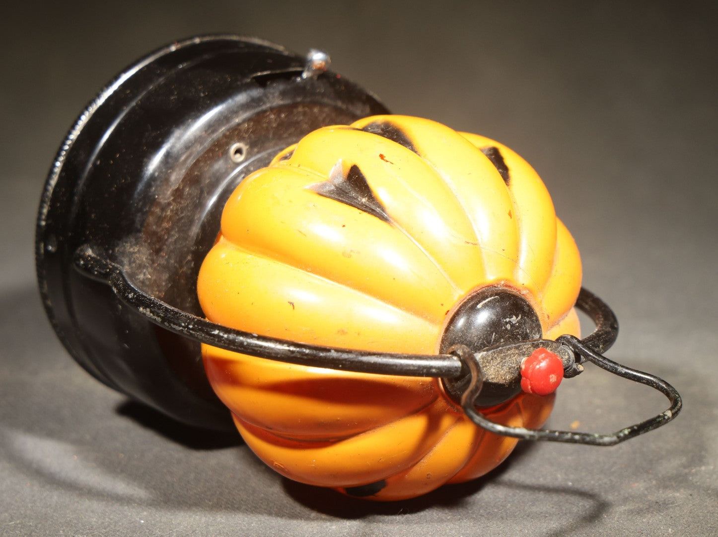 Vintage Glass and Metal Halloween Jack-O-Lantern Pumpkin Battery-Powered Lantern with Wire Bail Handle, Made in Hong Kong, Untested