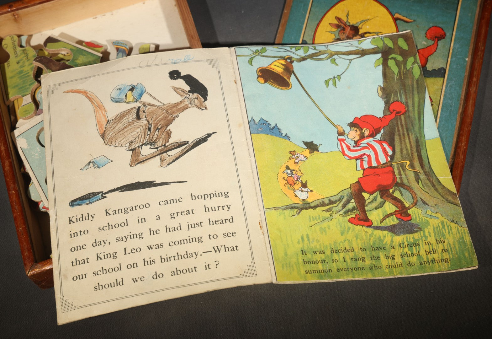 Antique Dean & Son "A Travelling Circus" Double Dissected Puzzle, Dean's Merry Series No. 3, with Illustrated Story Booklet in Wooden Box, Made in England