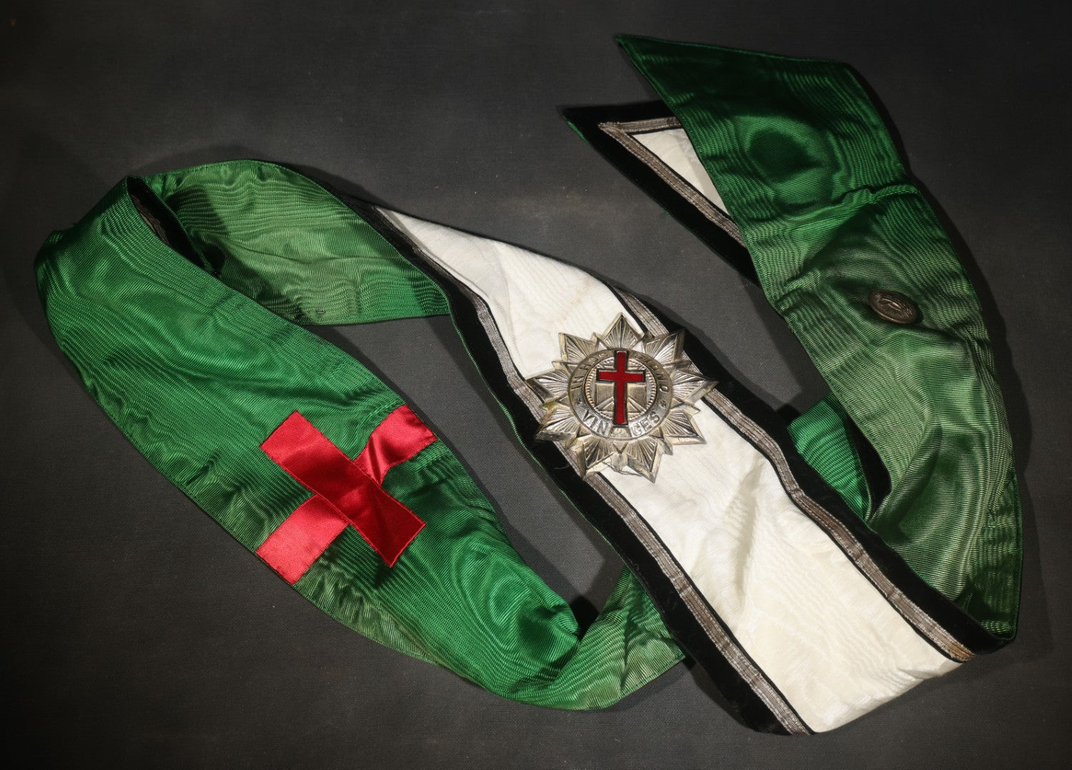 Antique Knights Templar Masonic Baldric Sash with "In Hoc Signo Vinces" Cross Medallion and Red Passion Cross