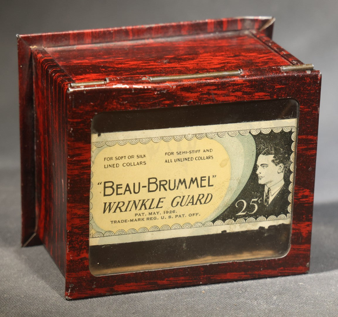 Antique "Beau-Brummel" Wrinkle Guard Tin Counter Display Box with Glass Lid, Men's Collar Accessory, Patented May 1926, 25 Cents